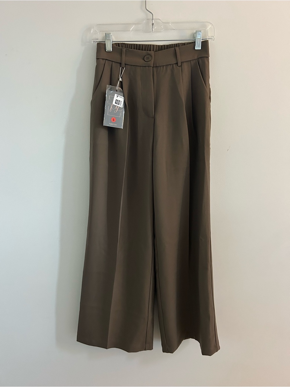 Wide-Leg High-Rise Brown Trousers with Pleat Detail